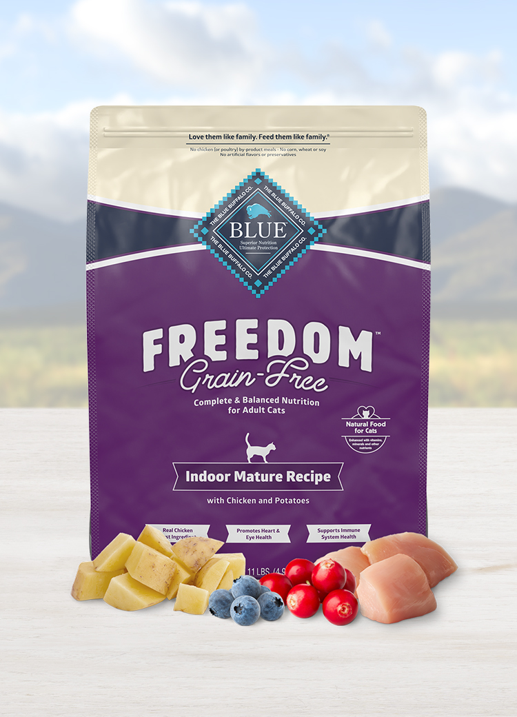 BLUE Freedom Dry Cat Food Grain Free Indoor Chicken Recipe Blue