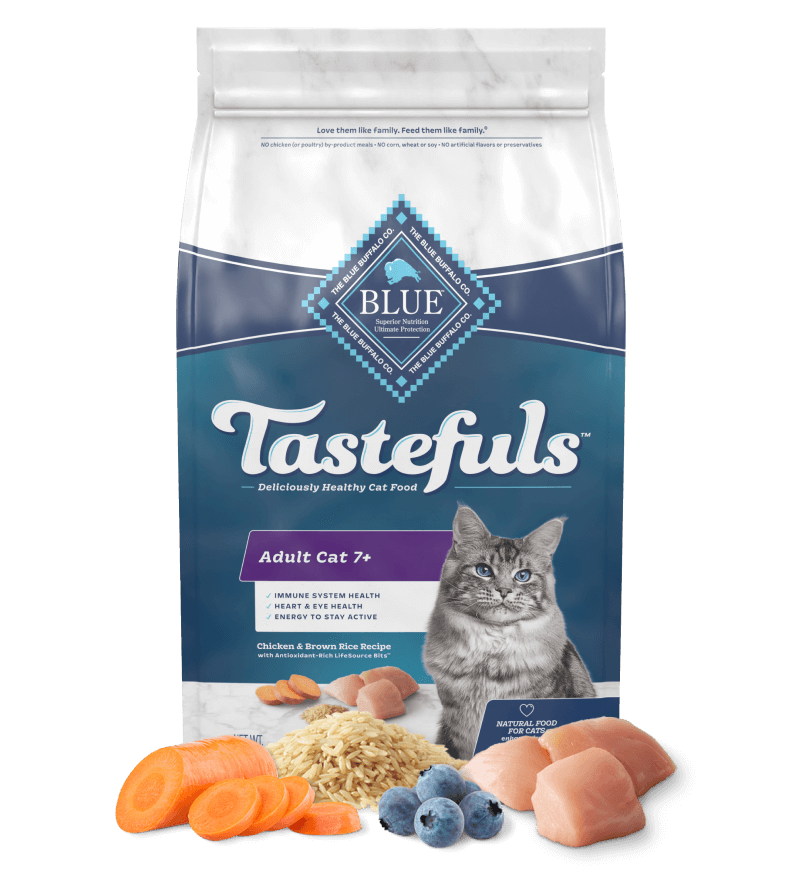 Blue Buffalo Tastefuls Adult Cat 7+ Chicken and Brown Rice; front of package with assortment of fresh ingredients