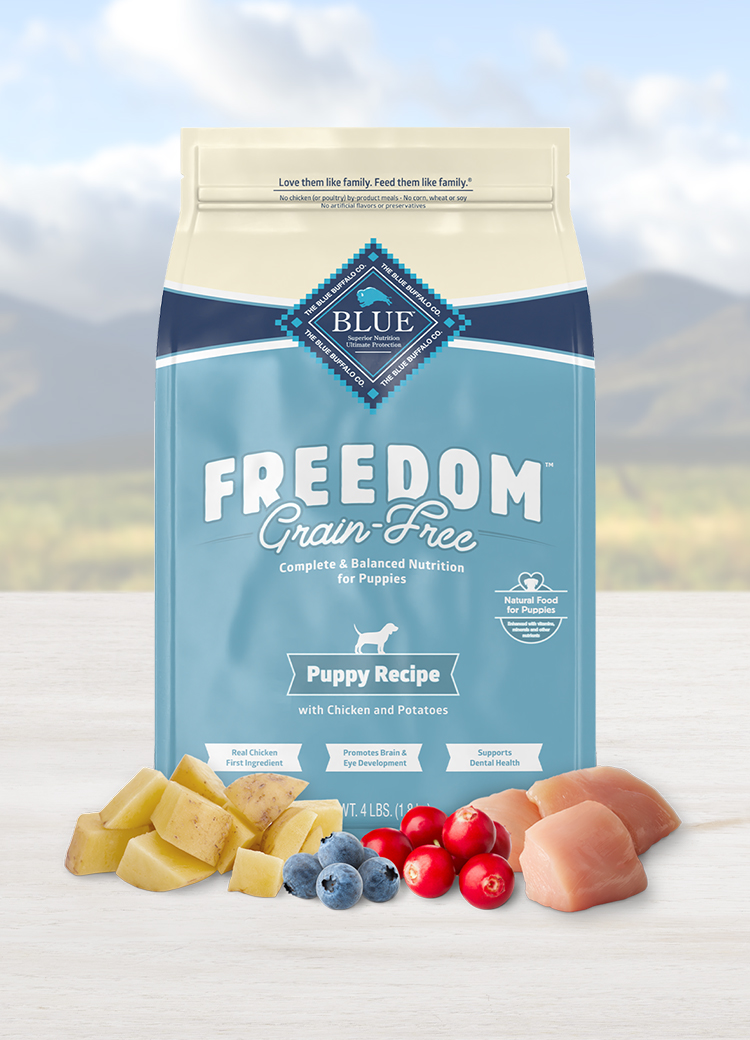 Blue buffalo freedom grain free chicken store recipe small breed adult dry dog food